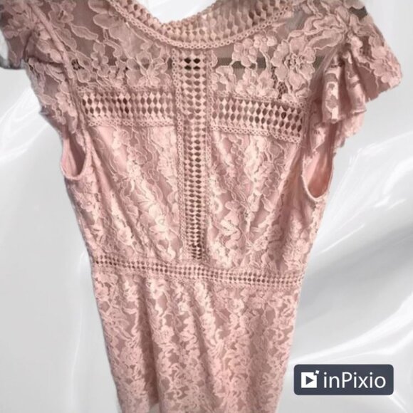 Beautiful Pink Dress NEW - Picture 1 of 1